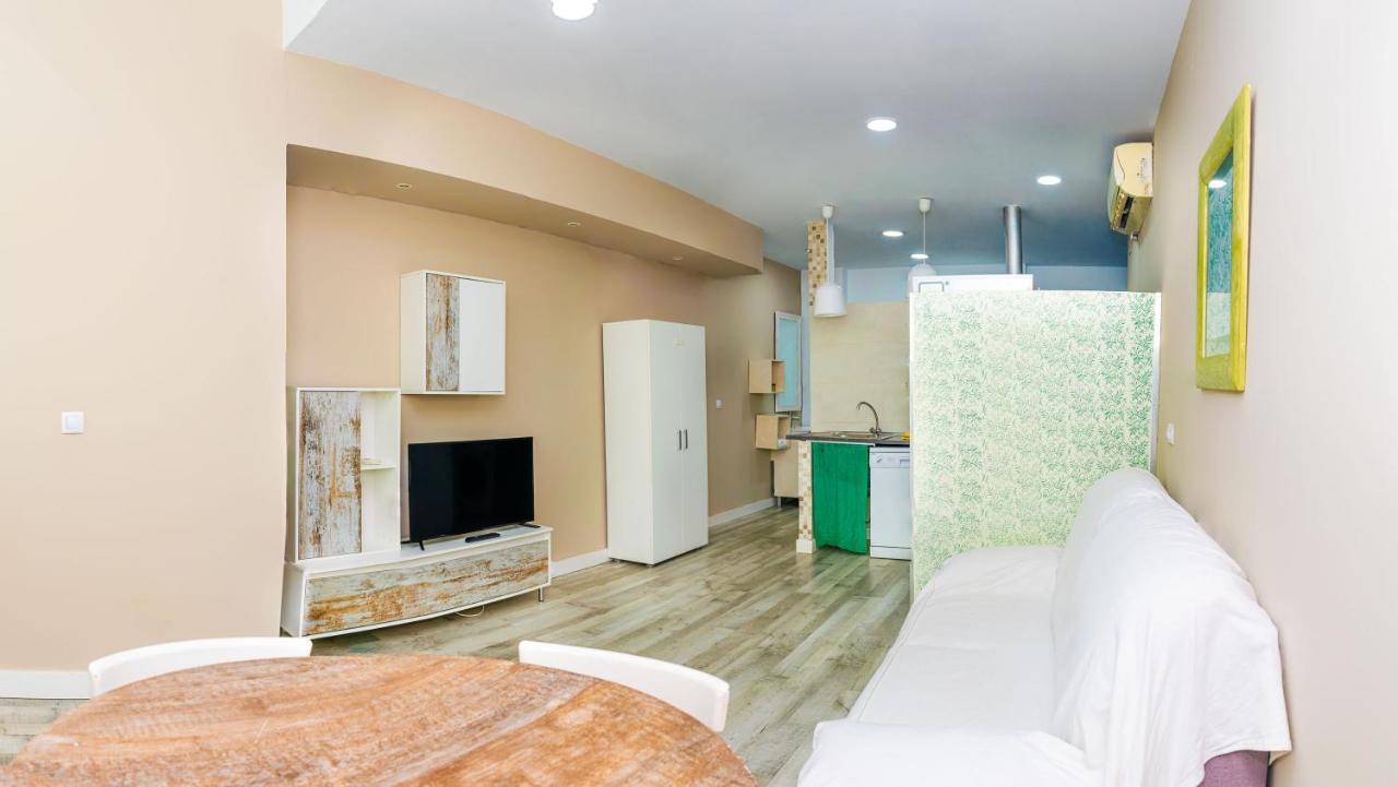 Estudio En El Pleno Centro De Alicante By Renthas Εξωτερικό φωτογραφία